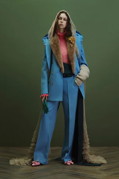 Look 1